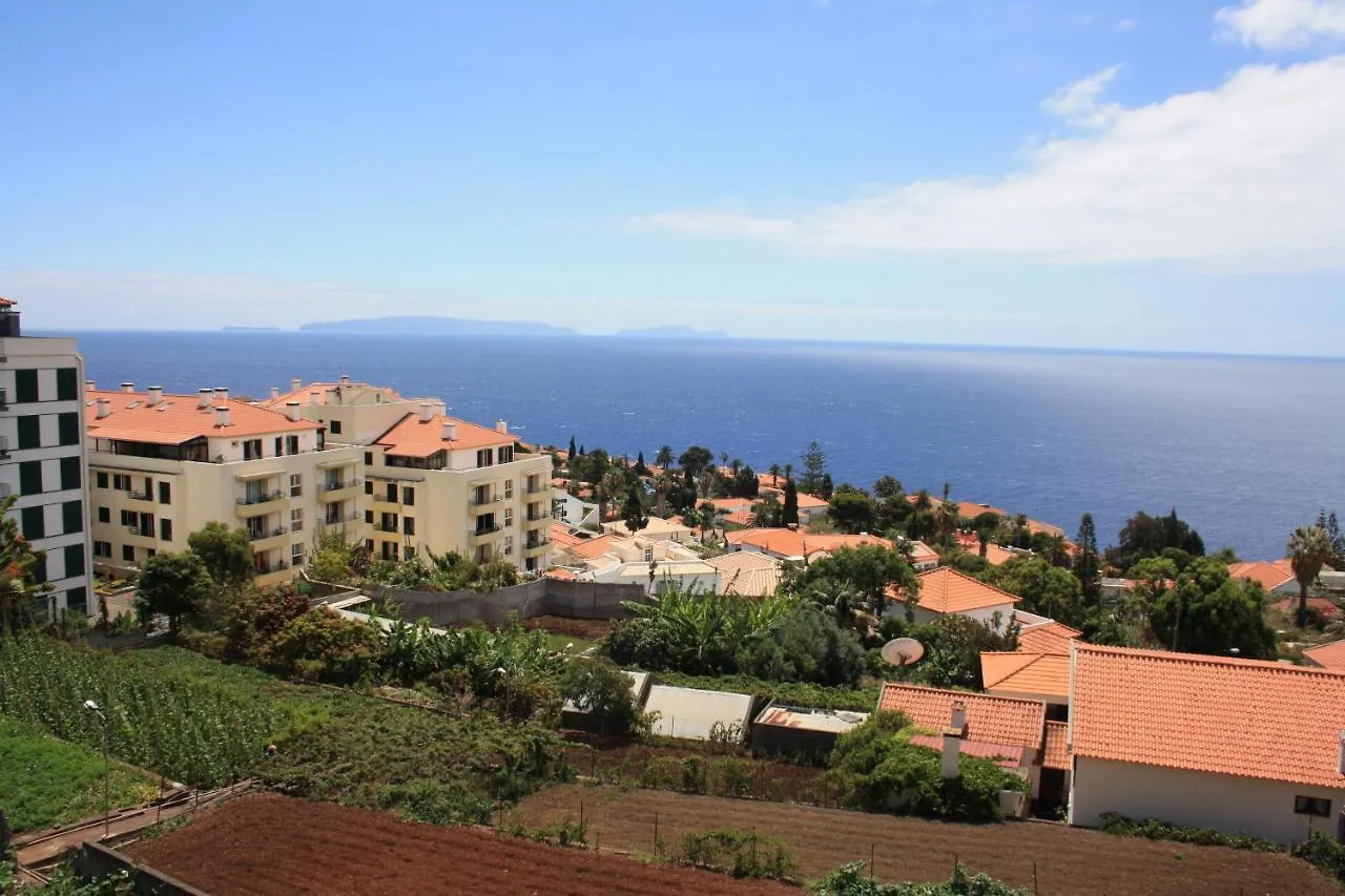 Vista Mar Apartment Canico   Canico (Madeira)